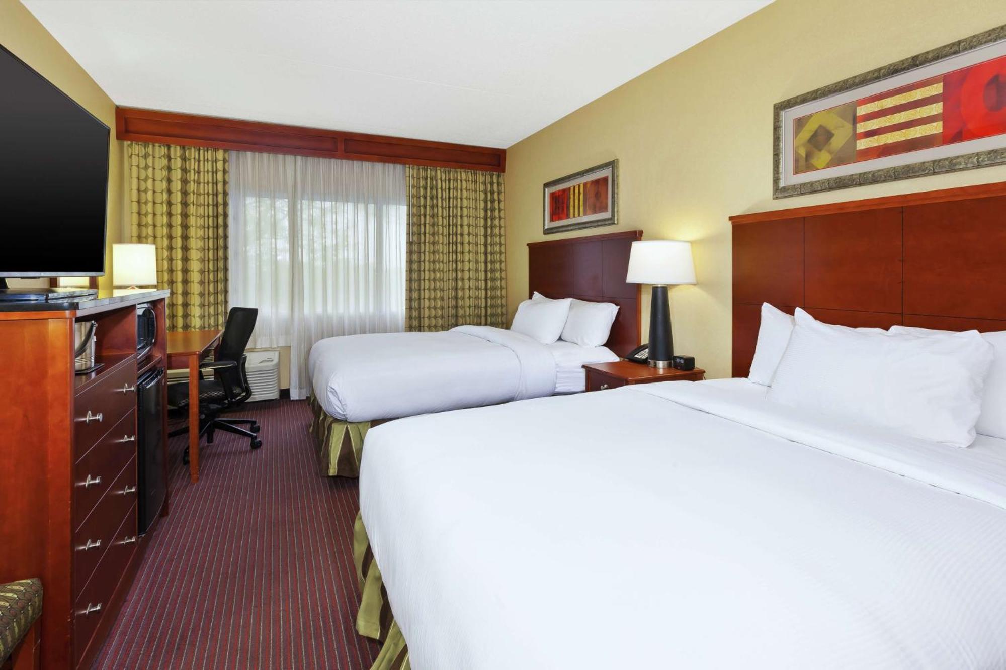 Doubletree By Hilton Holland Hotel Eksteriør billede