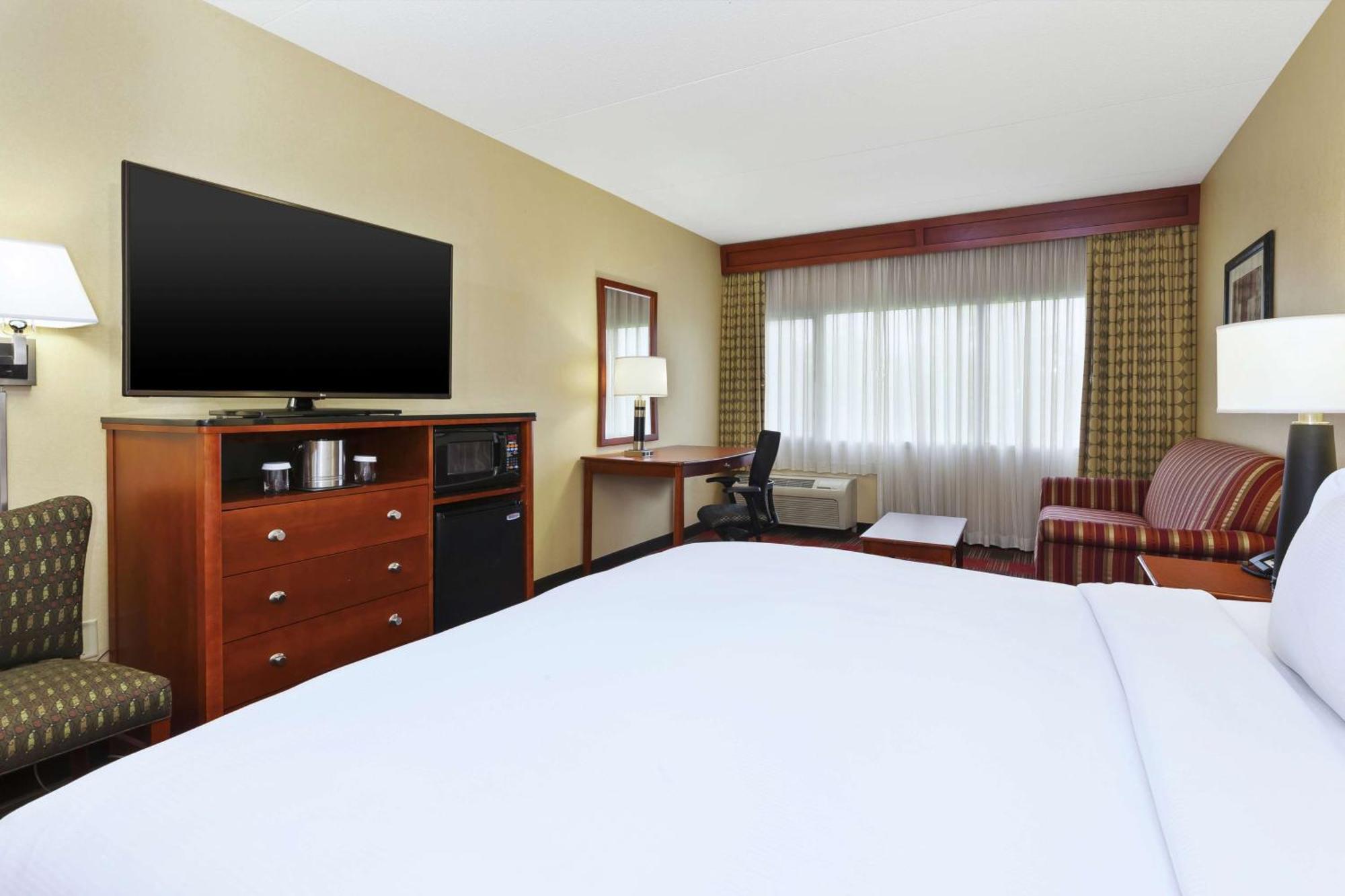 Doubletree By Hilton Holland Hotel Eksteriør billede